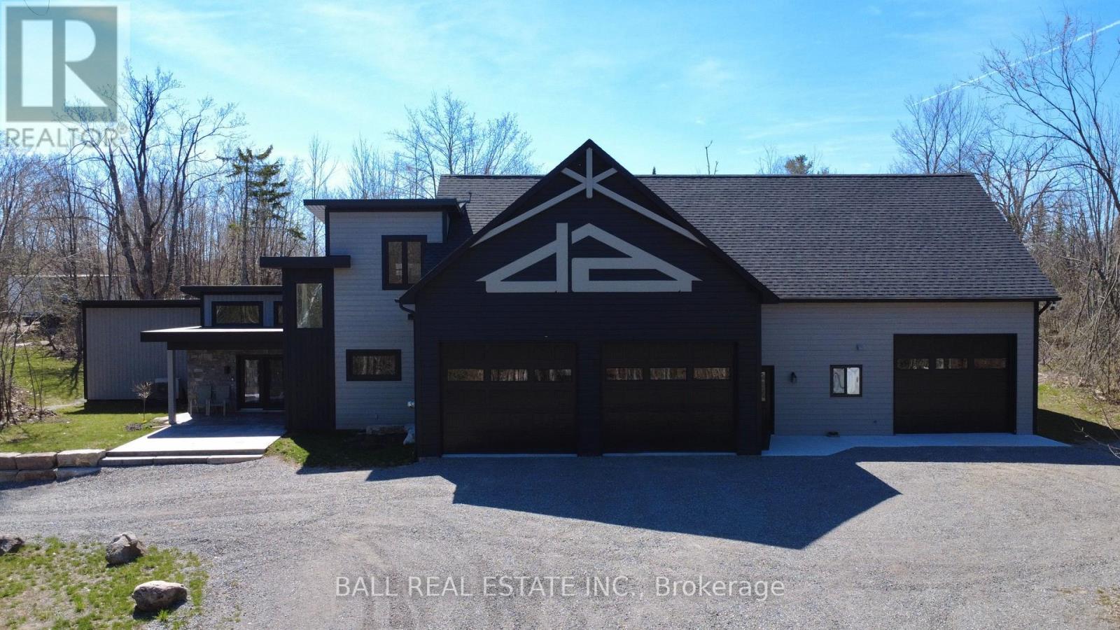 33 Laplantes Road, Trent Lakes, Ontario  K0L 1J0 - Photo 2 - X12904182