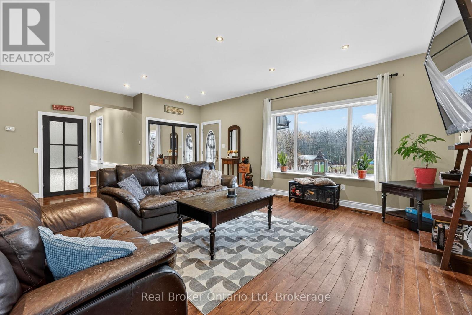 1720 Cameron Street W, Brock, Ontario  L0E 1E0 - Photo 6 - N13050808