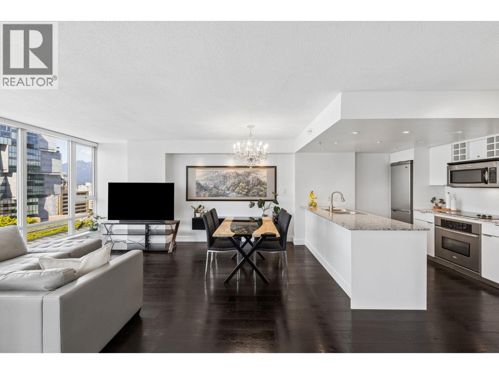 Ph2605 788 Hamilton Street, Vancouver, British Columbia  V6B 0E9 - Photo 3 - R3116516