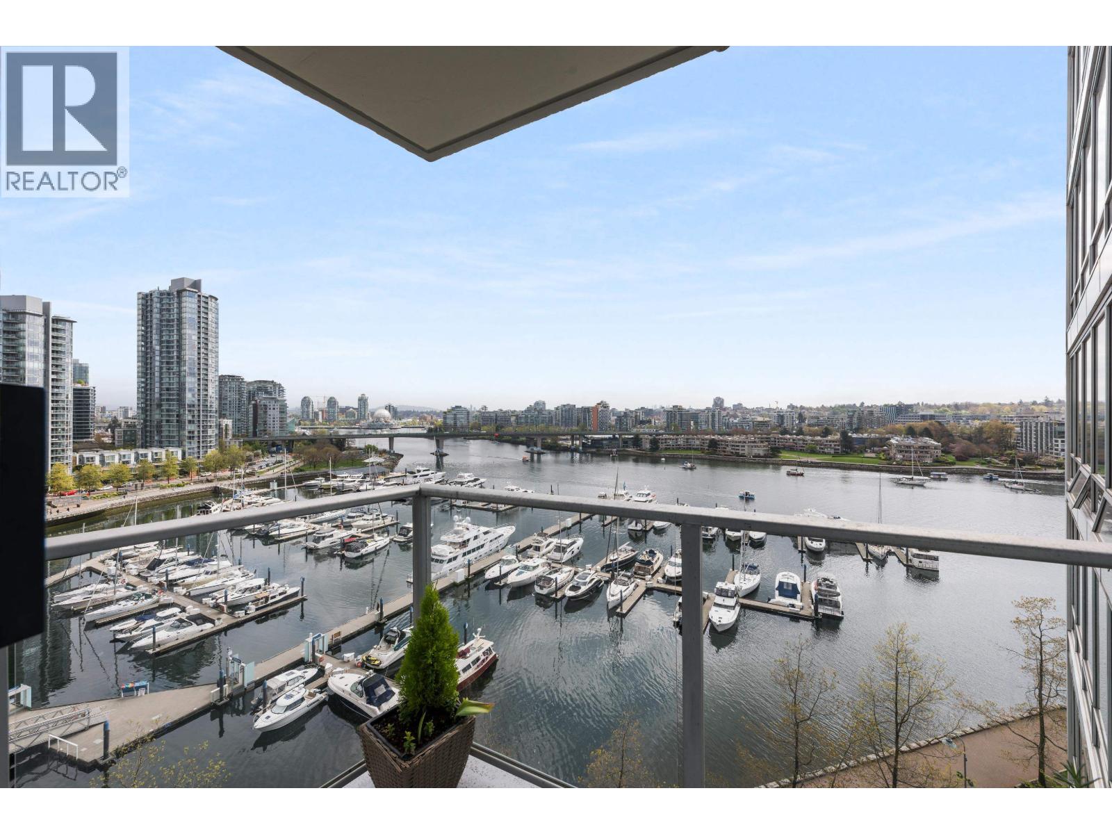 1201 1228 MARINASIDE CRESCENT, Vancouver, British Columbia