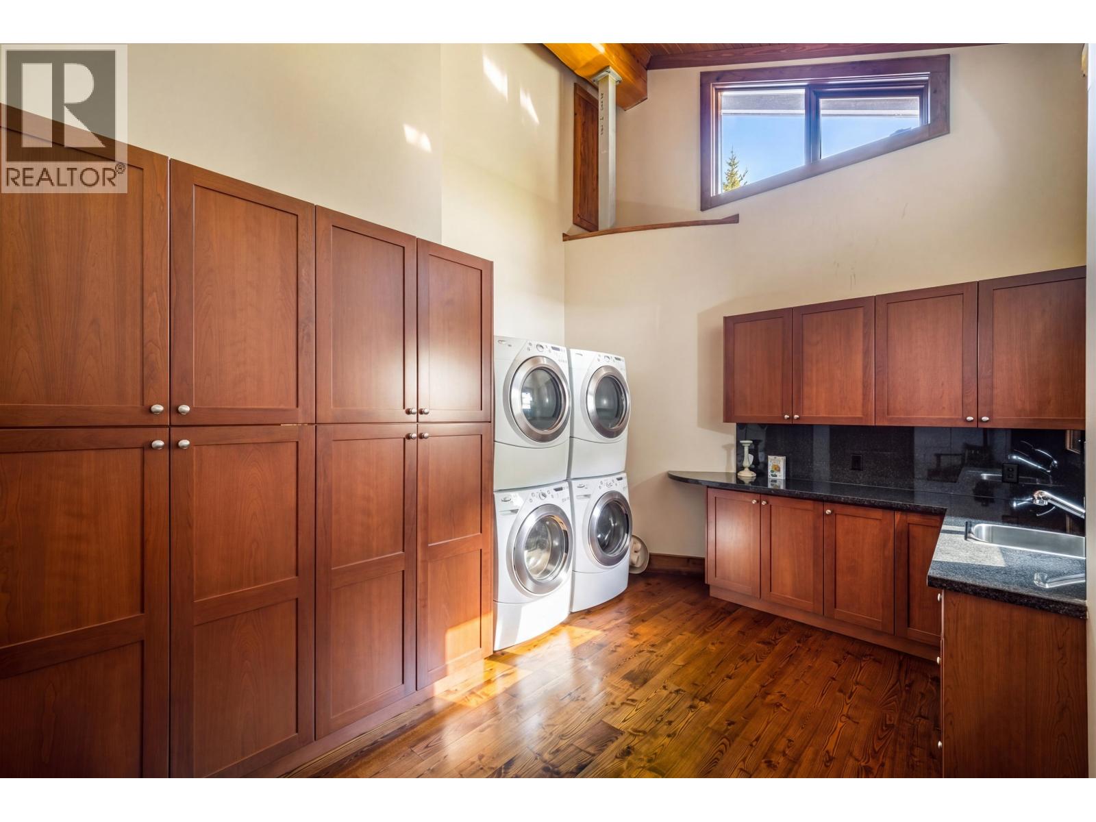 3803 Sunridge Place, Whistler, British Columbia  V0N 1B3 - Photo 26 - R3116508