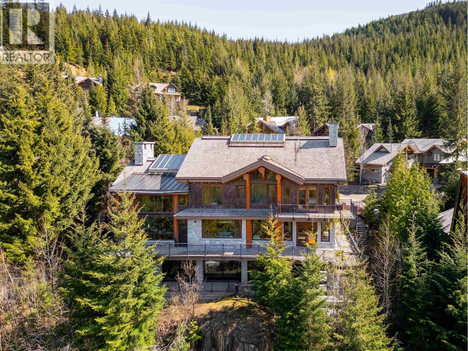 3803 Sunridge Place, Whistler, British Columbia  V0N 1B3 - Photo 34 - R3116508