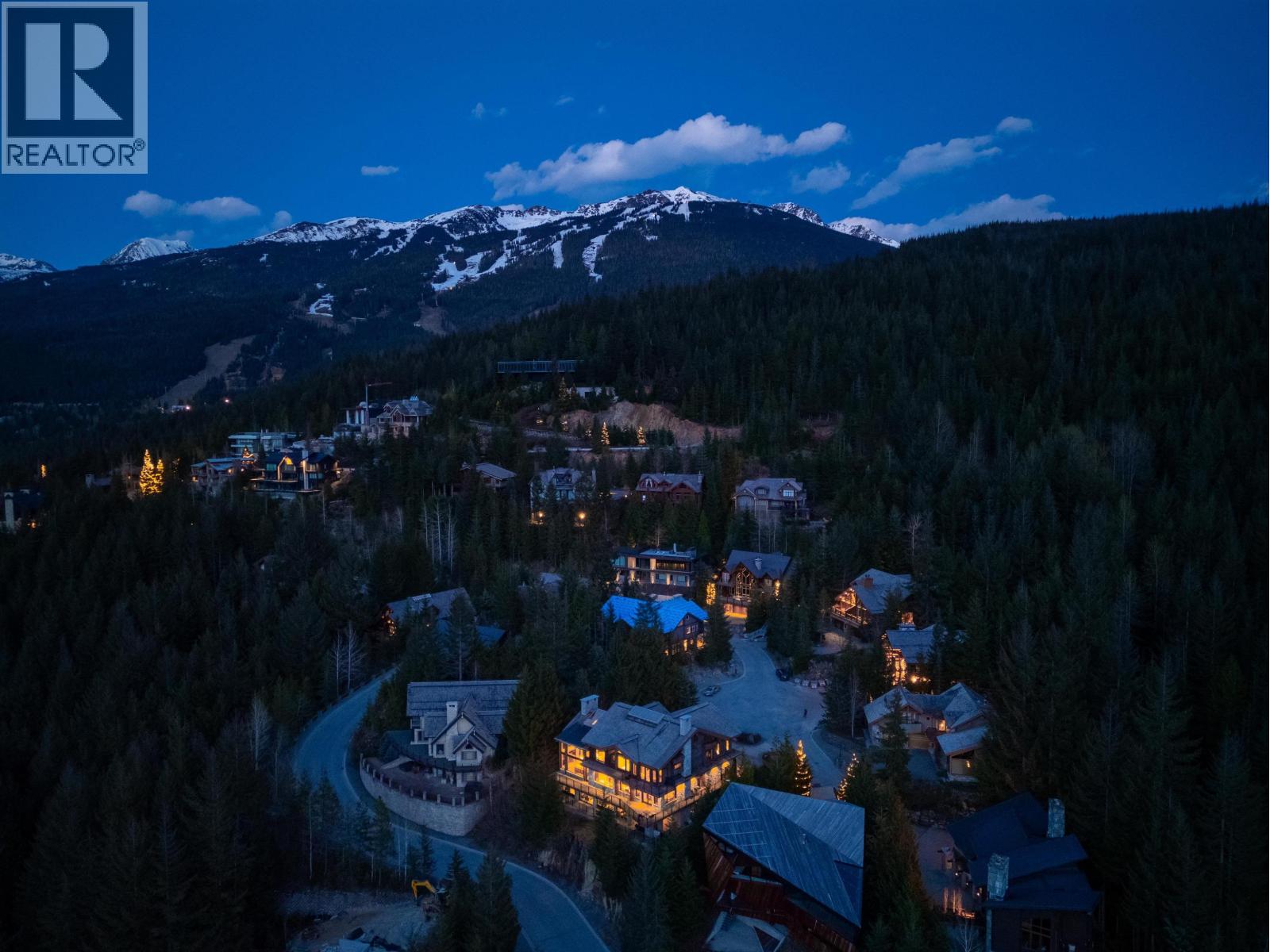 3803 Sunridge Place, Whistler, British Columbia  V0N 1B3 - Photo 39 - R3116508