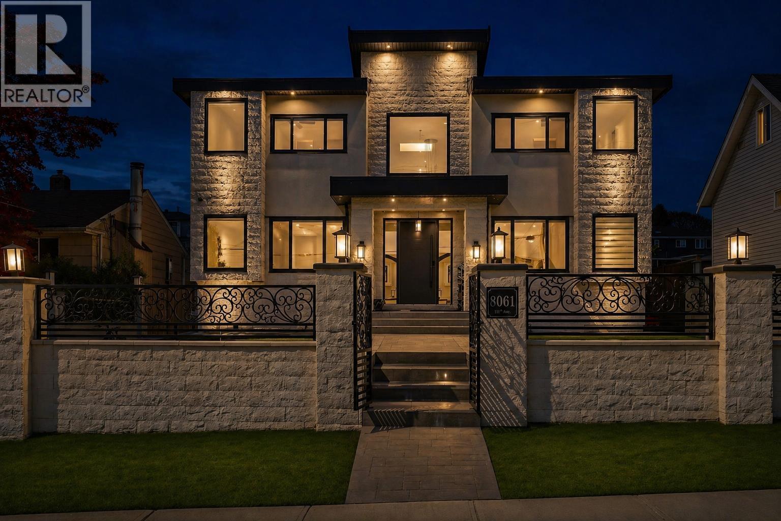 8061 11TH AVENUE, Burnaby, British Columbia