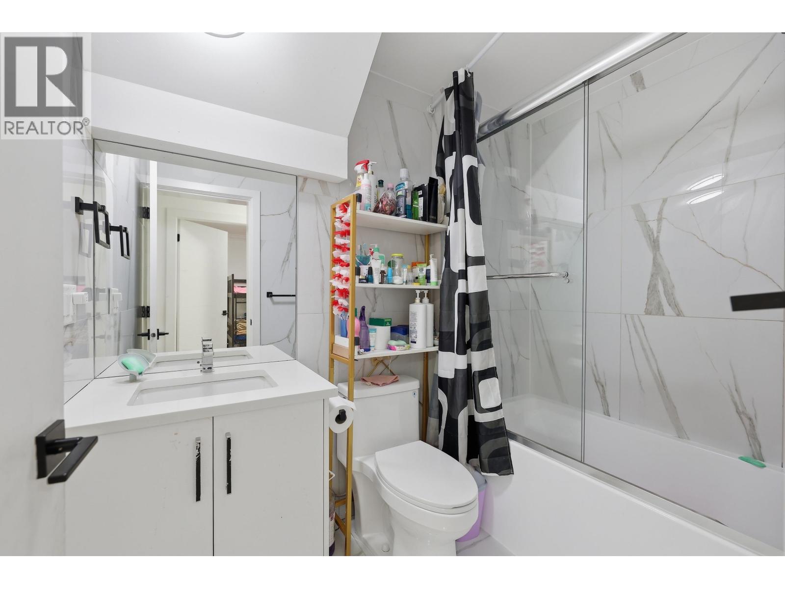 8061 11th Avenue, Burnaby, British Columbia  V3N 2N8 - Photo 19 - R3116511