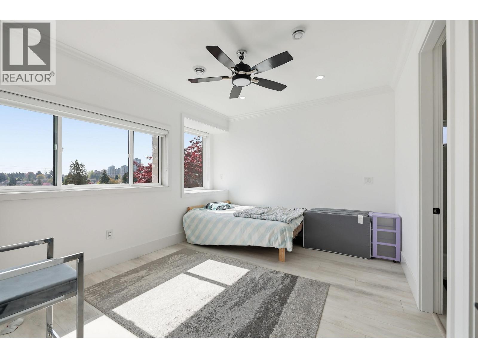 8061 11th Avenue, Burnaby, British Columbia  V3N 2N8 - Photo 23 - R3116511