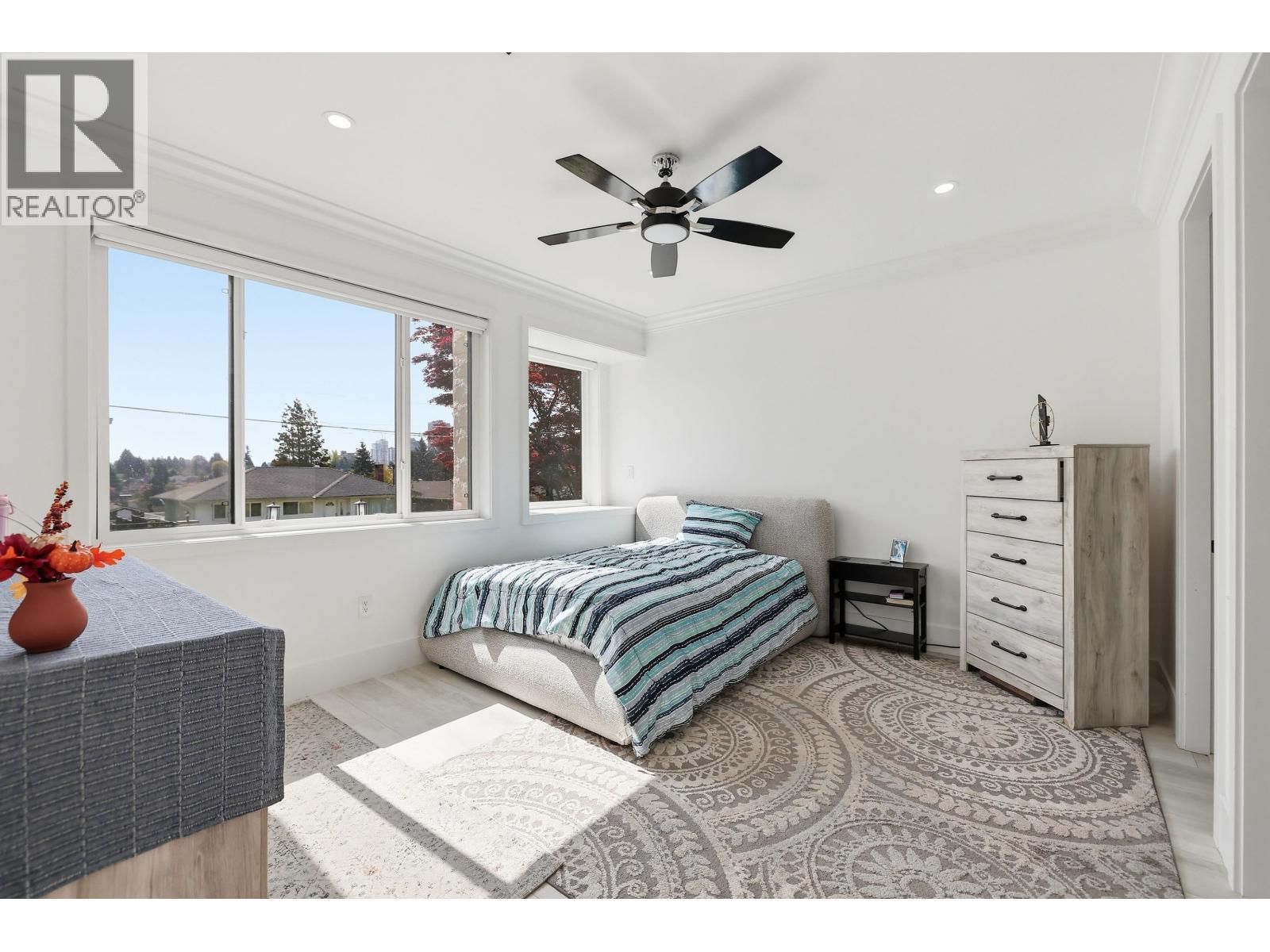 8061 11th Avenue, Burnaby, British Columbia  V3N 2N8 - Photo 24 - R3116511