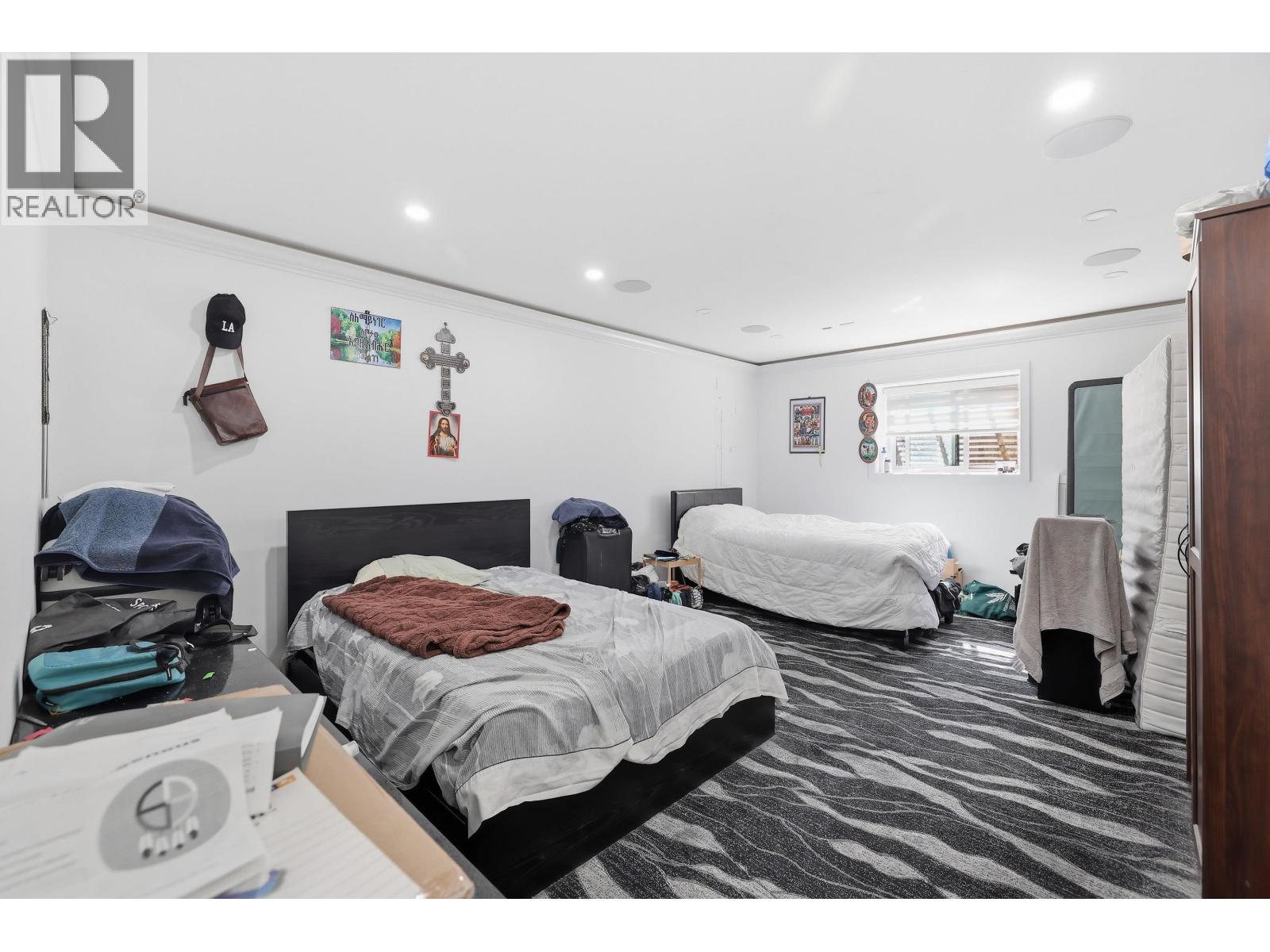 8061 11th Avenue, Burnaby, British Columbia  V3N 2N8 - Photo 29 - R3116511