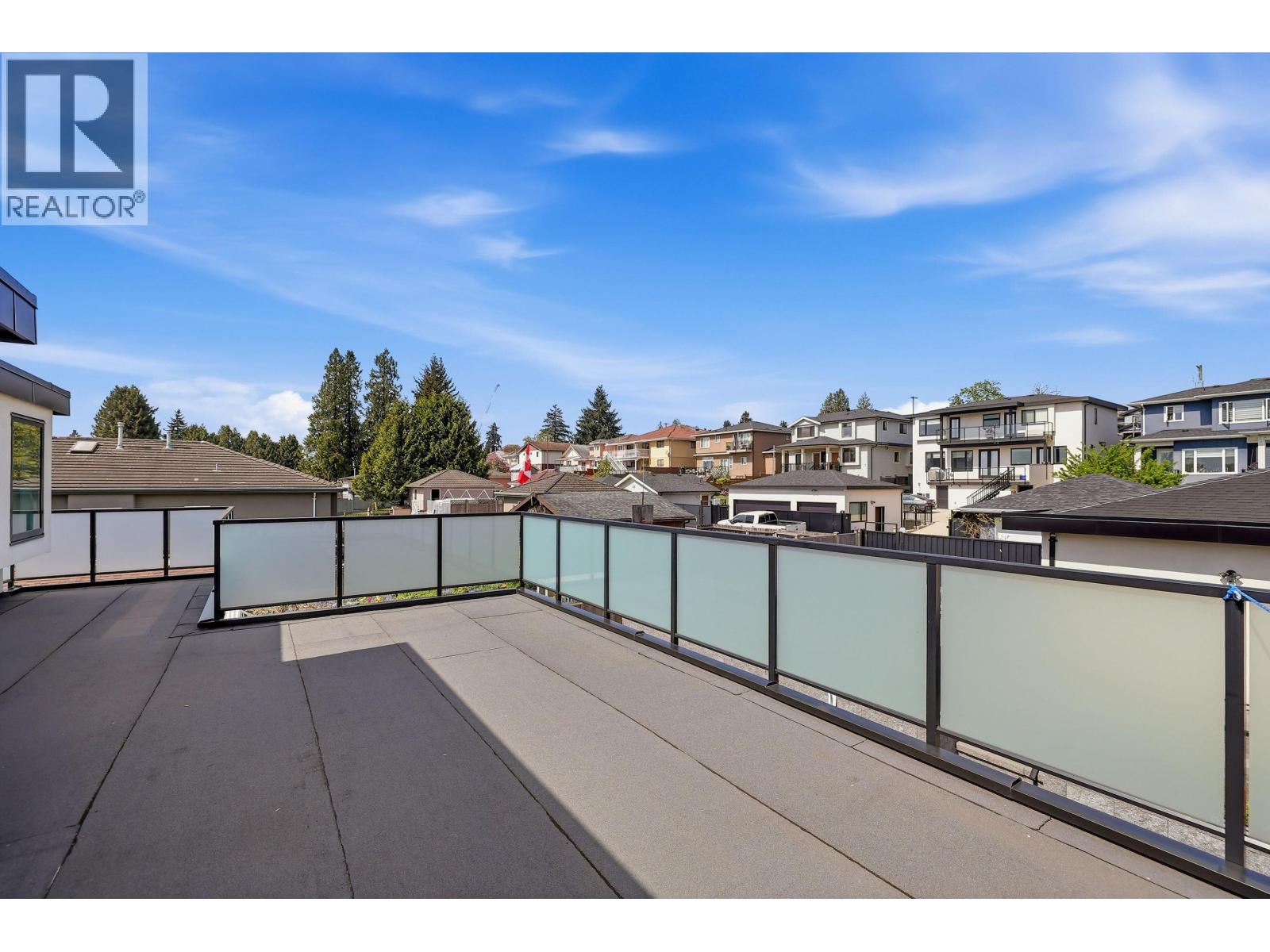 8061 11th Avenue, Burnaby, British Columbia  V3N 2N8 - Photo 32 - R3116511