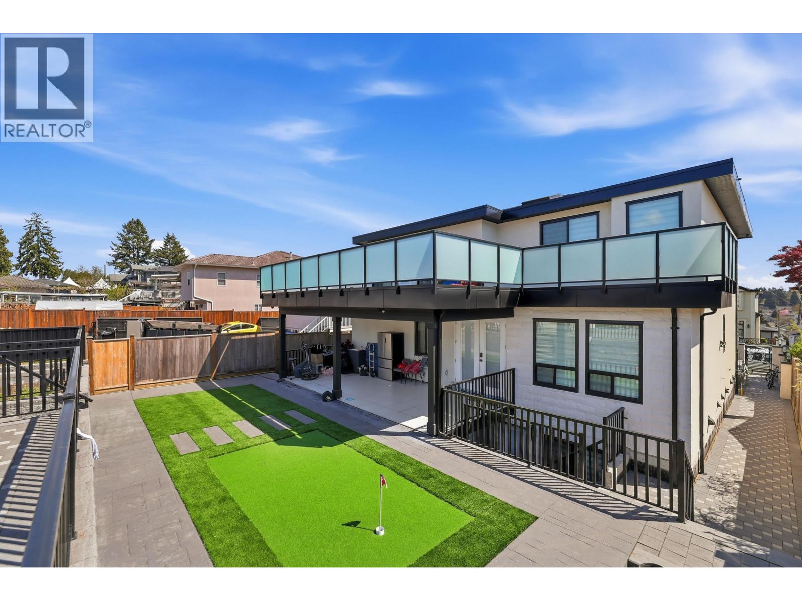 8061 11th Avenue, Burnaby, British Columbia  V3N 2N8 - Photo 35 - R3116511