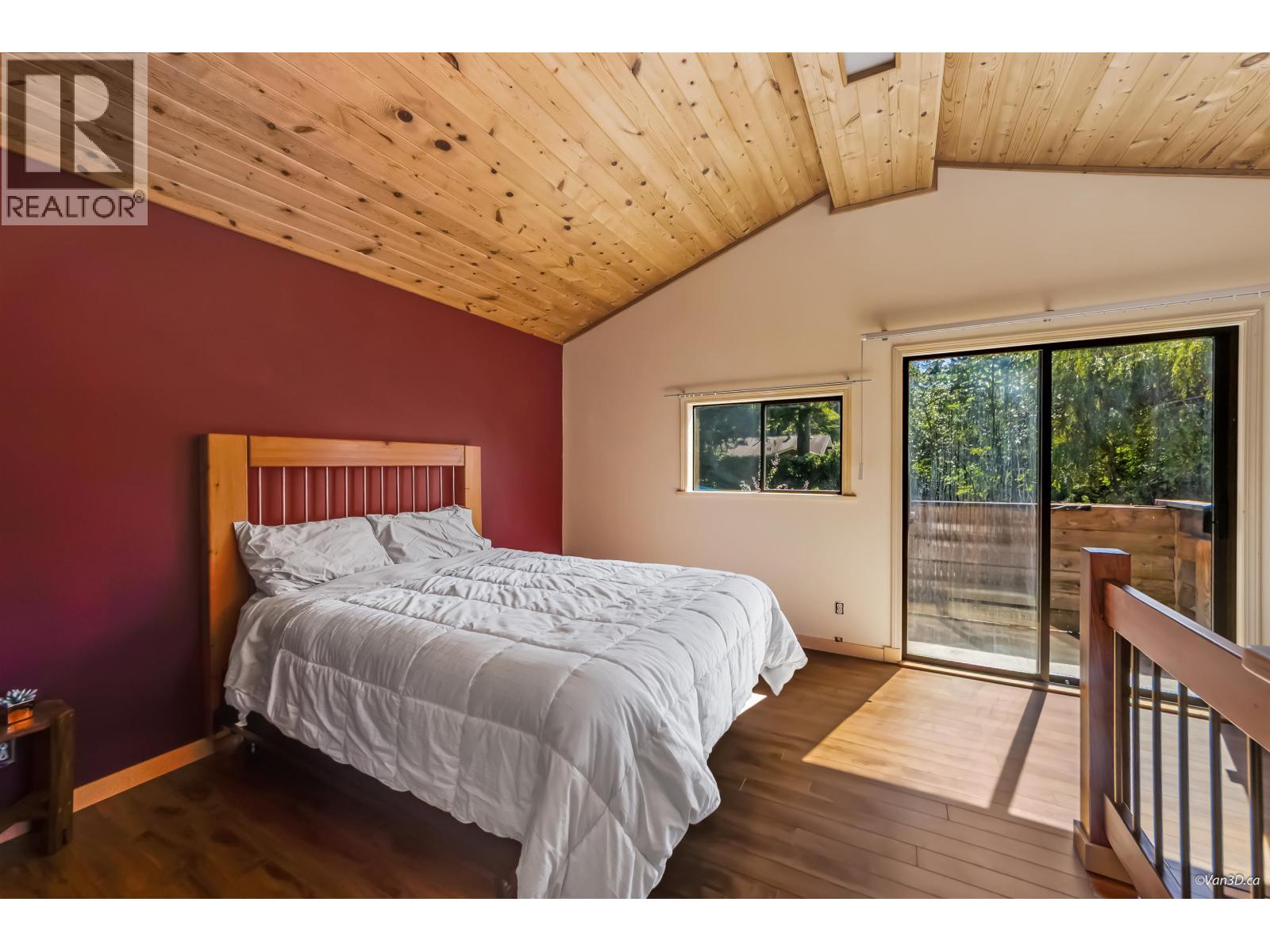 4585 Raeburn Street, North Vancouver, British Columbia  V7G 1K3 - Photo 20 - R3116521