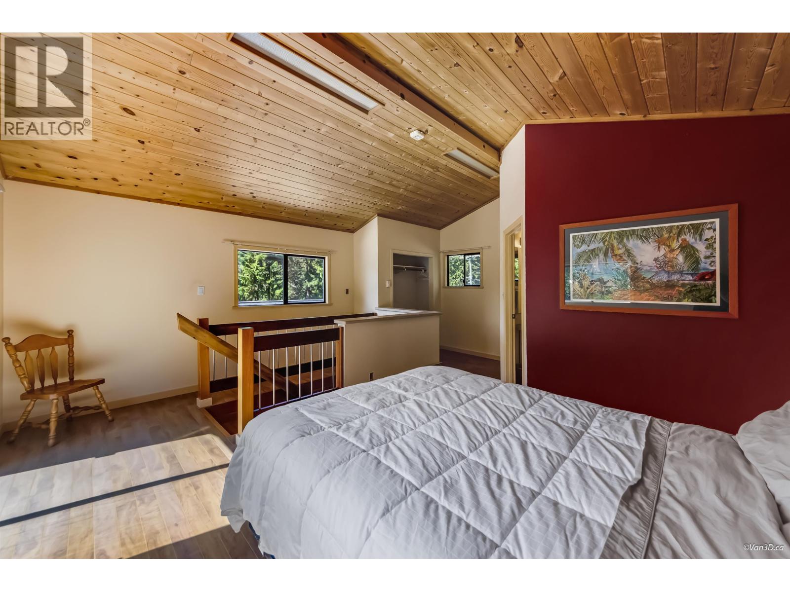 4585 Raeburn Street, North Vancouver, British Columbia  V7G 1K3 - Photo 22 - R3116521