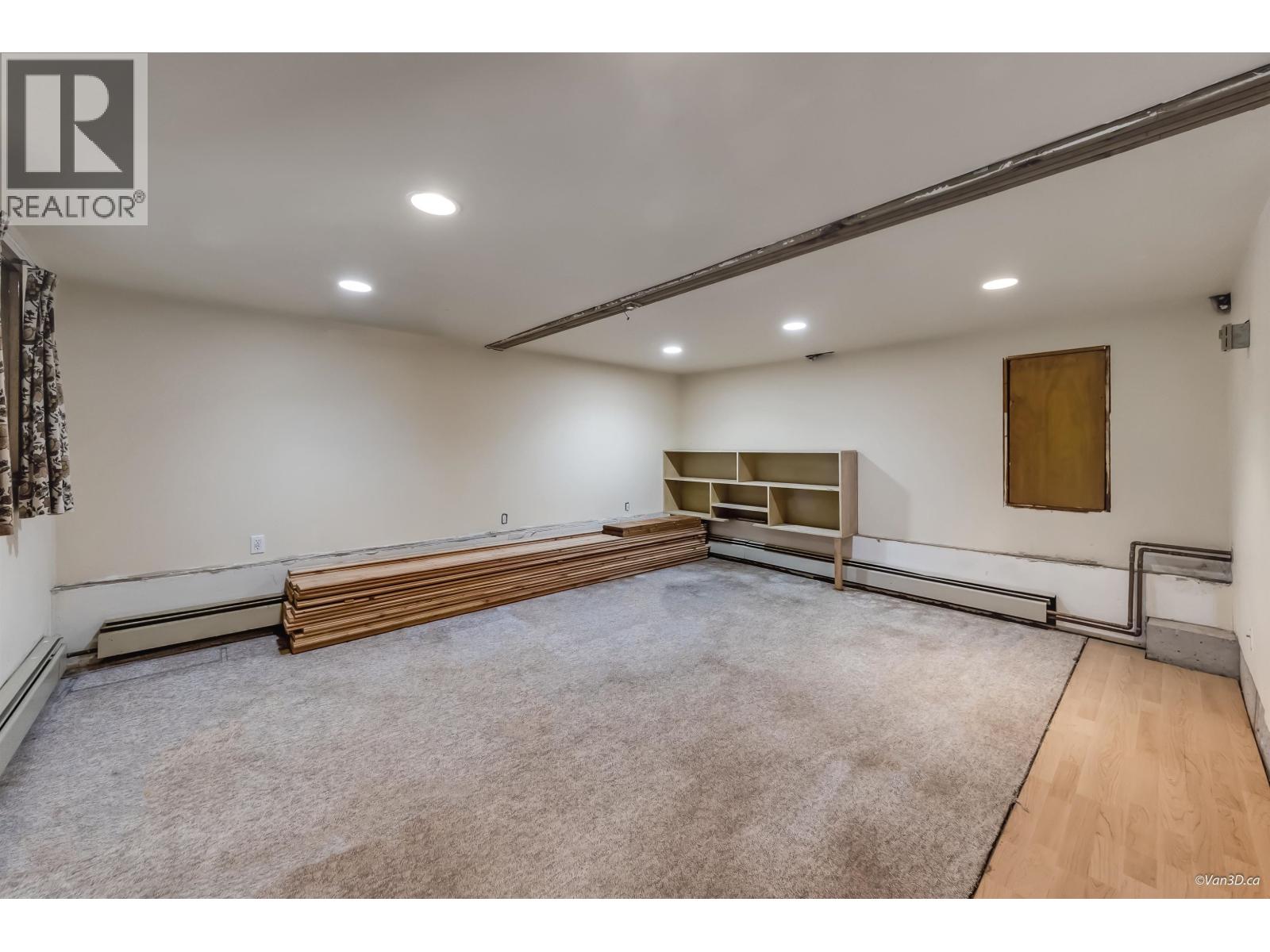 4585 Raeburn Street, North Vancouver, British Columbia  V7G 1K3 - Photo 26 - R3116521