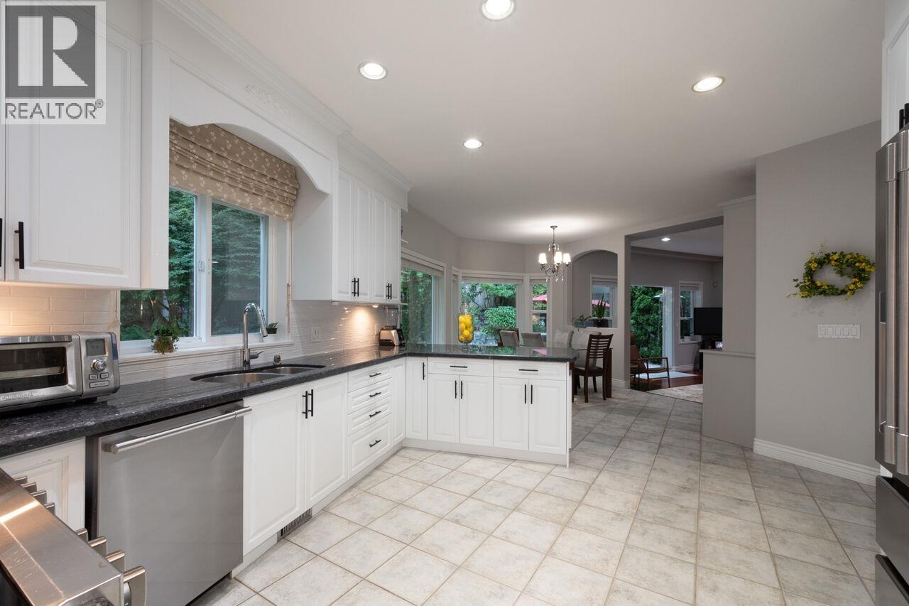 51 Wilkes Creek Drive, Port Moody, British Columbia  V3H 4Z9 - Photo 8 - R3116528