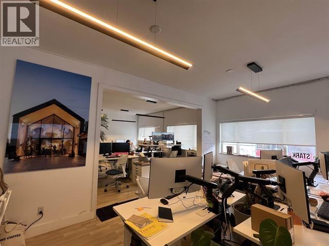 38026 Second Avenue, Squamish, British Columbia  V8B 0C3 - Photo 2 - C8078280