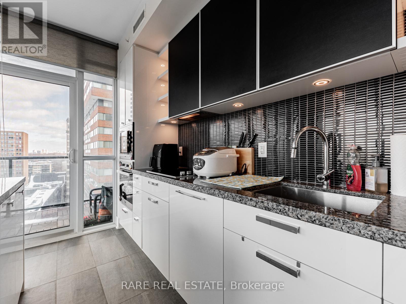 803 - 32 Davenport Road, Toronto, Ontario  M5R 0B5 - Photo 12 - C13050788