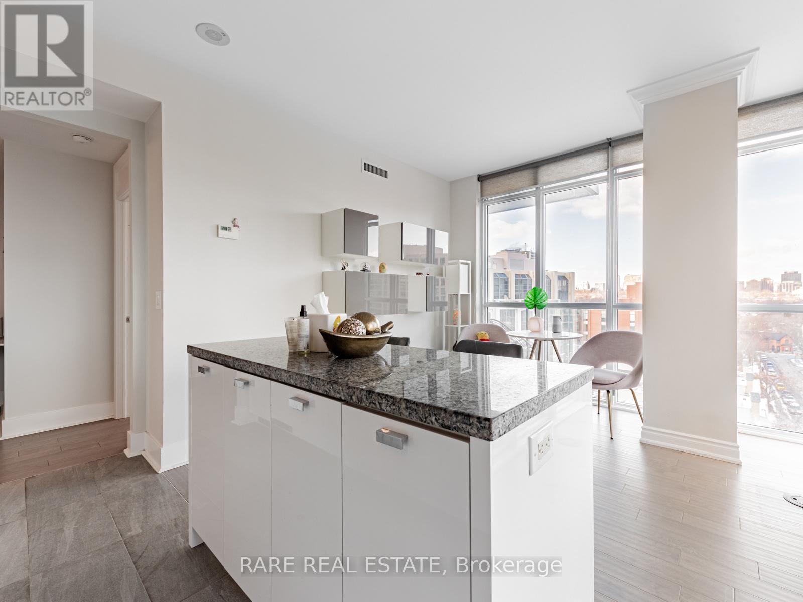 803 - 32 Davenport Road, Toronto, Ontario  M5R 0B5 - Photo 13 - C13050788