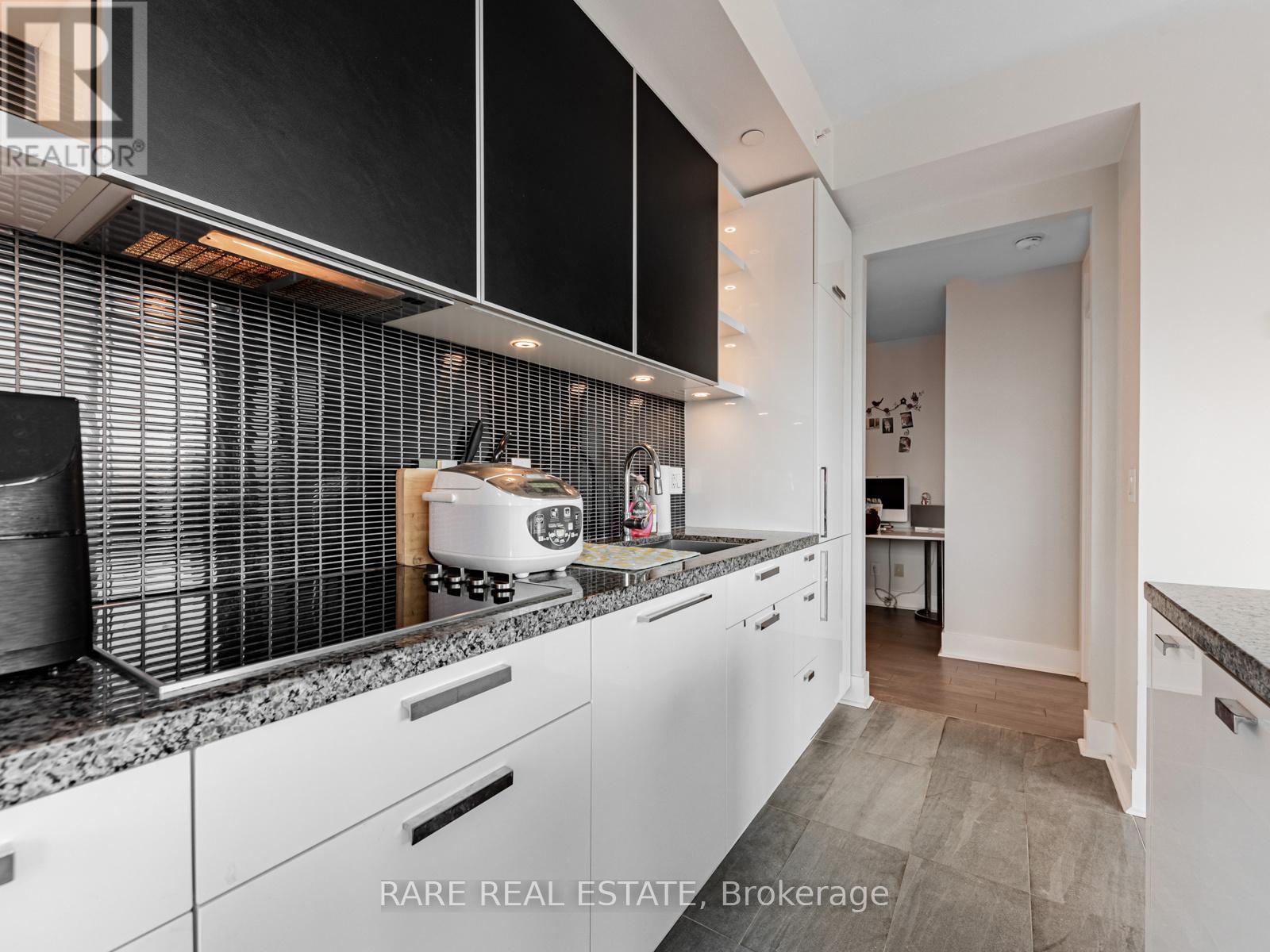 803 - 32 Davenport Road, Toronto, Ontario  M5R 0B5 - Photo 14 - C13050788