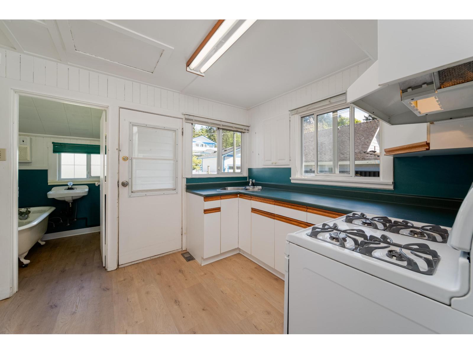 2680 Mcbride Avenue, Surrey, British Columbia  V4A 3G1 - Photo 18 - R3116544