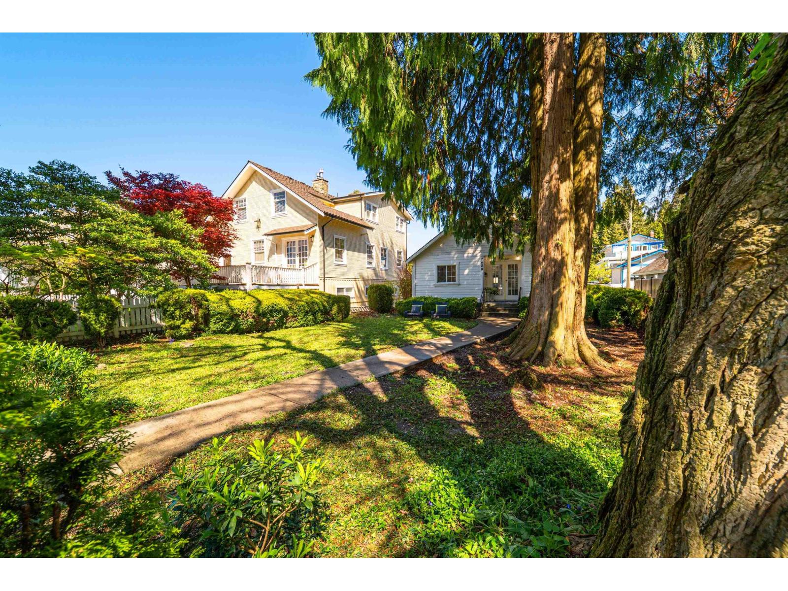 2680 Mcbride Avenue, Surrey, British Columbia  V4A 3G1 - Photo 3 - R3116544