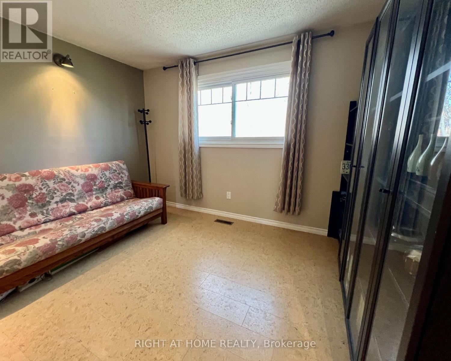 4 Silverbirch Place, Whitby, Ontario  L1R 1X7 - Photo 13 - E13050786