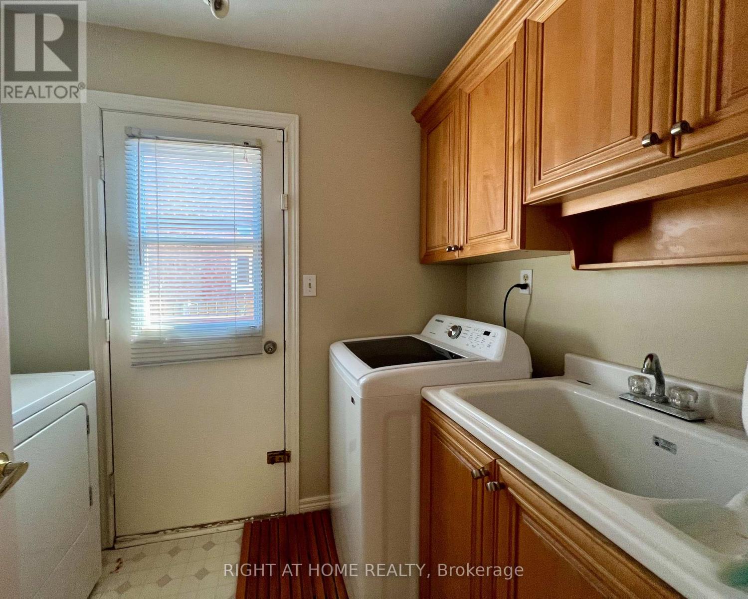 4 Silverbirch Place, Whitby, Ontario  L1R 1X7 - Photo 20 - E13050786