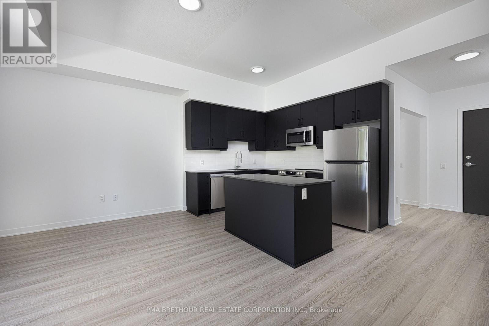 104 - 385 Arctic Red Drive, Oshawa, Ontario  L1L 0W9 - Photo 3 - E13050796