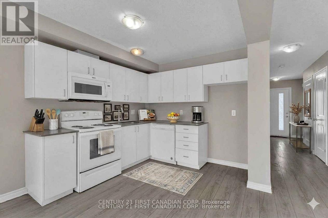 1323 Michael Circle, London East, Ontario  N5V 0B8 - Photo 36 - X12890516