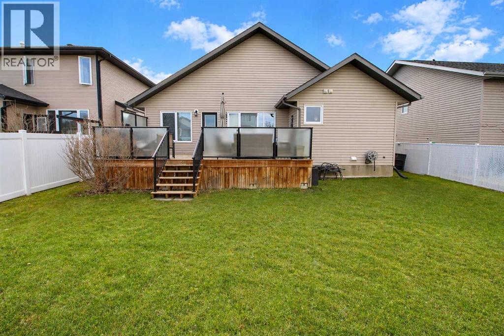 84 Isbister Close, Red Deer, Alberta  T4R 0B9 - Photo 33 - A2304300