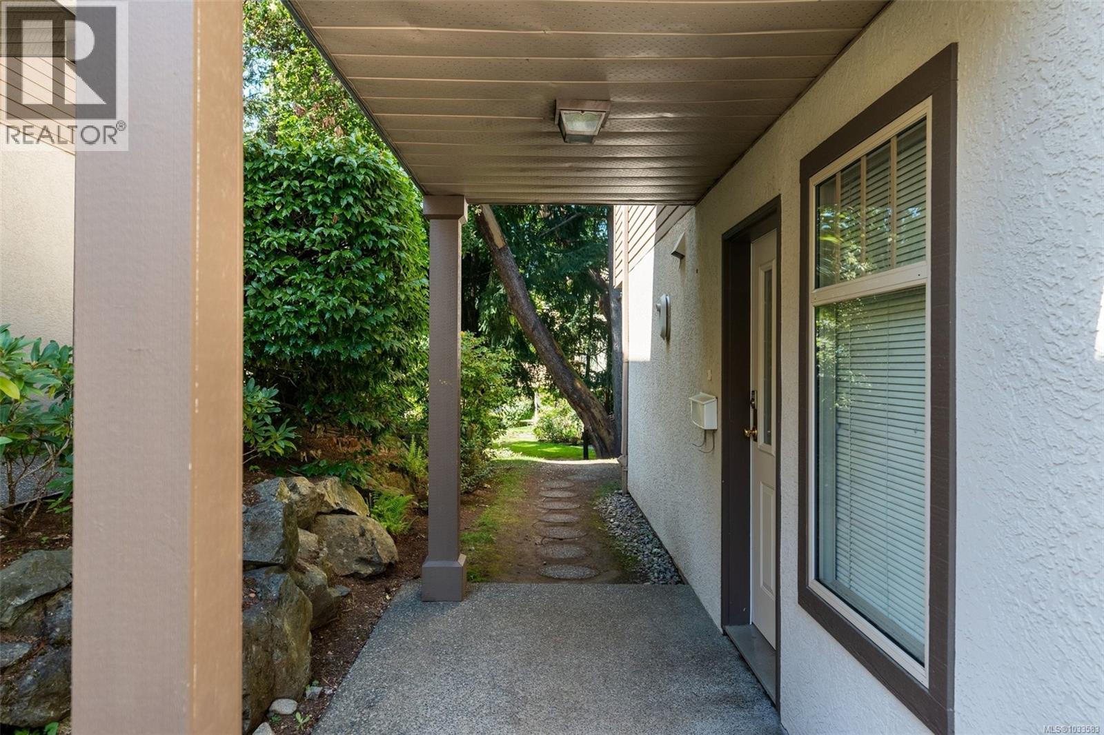 604 288 Eltham Rd, View Royal, British Columbia  V9B 1J9 - Photo 3 - 1033583