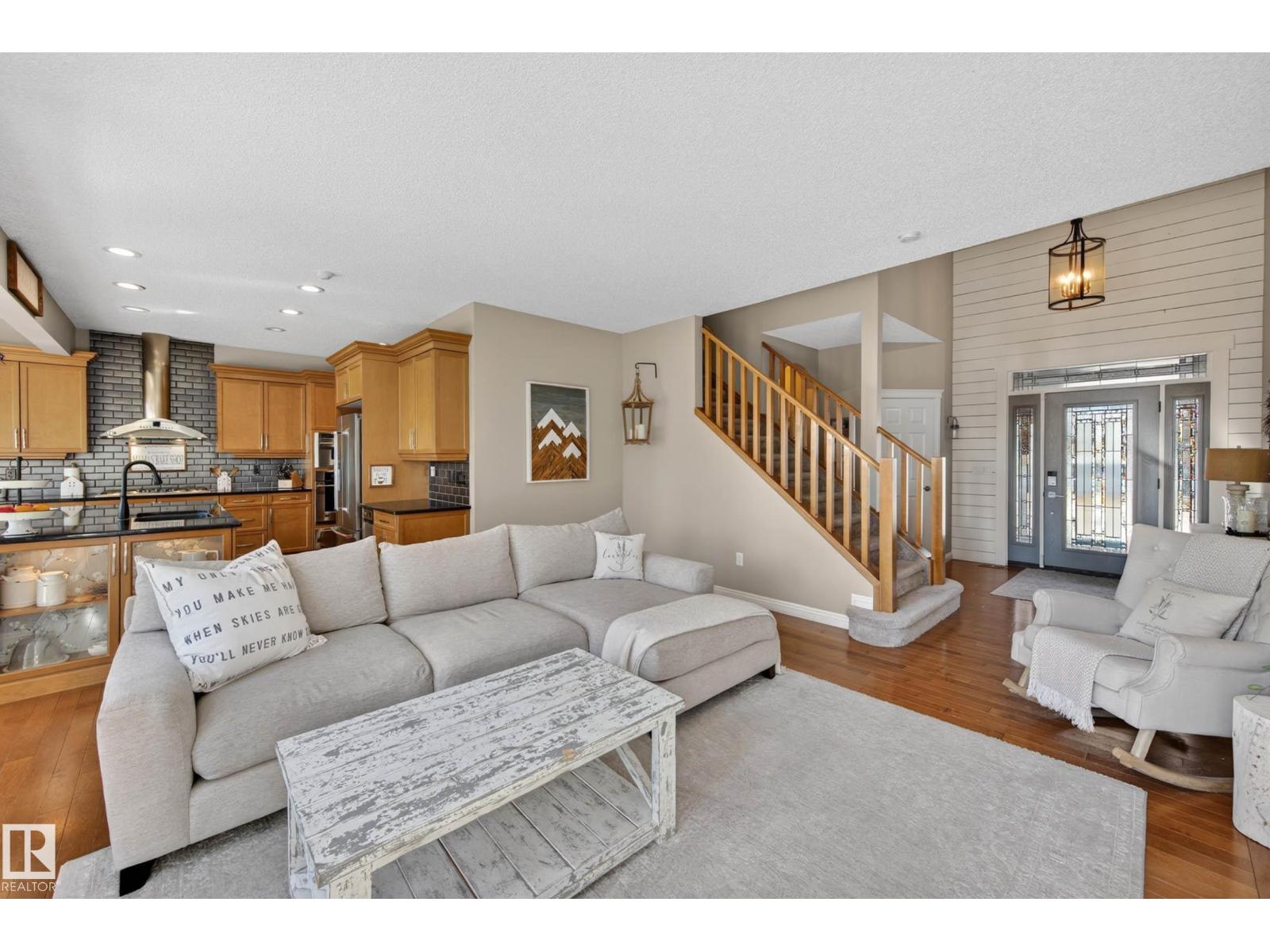 1110 Armitage Cr Sw, Edmonton, Alberta  T6W 0H2 - Photo 6 - E4484419