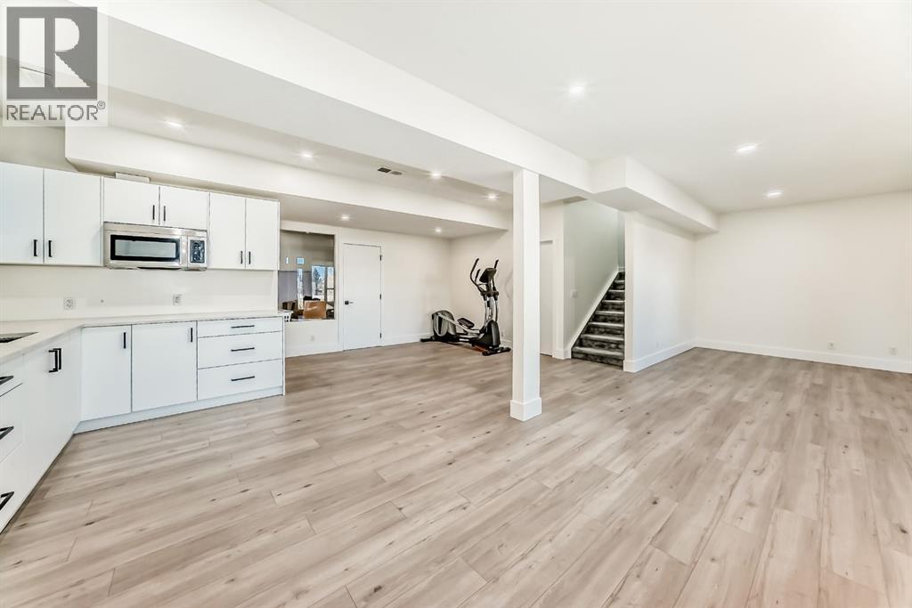 76 Rock Lake View Nw, Calgary, Alberta  T3G 0E9 - Photo 37 - A2291245