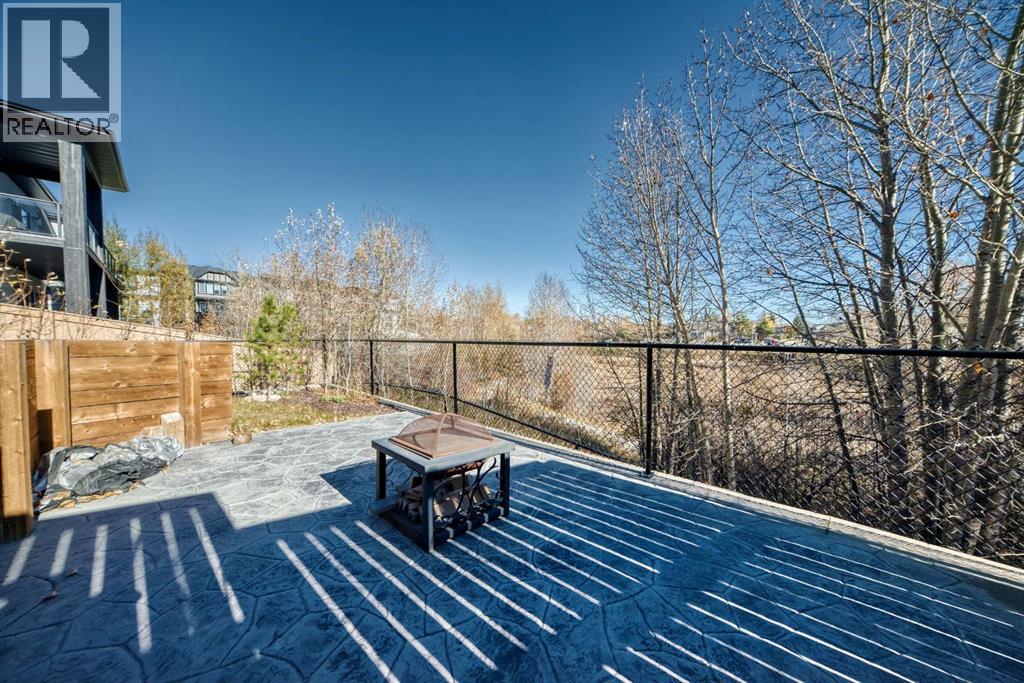 76 Rock Lake View Nw, Calgary, Alberta  T3G 0E9 - Photo 48 - A2291245