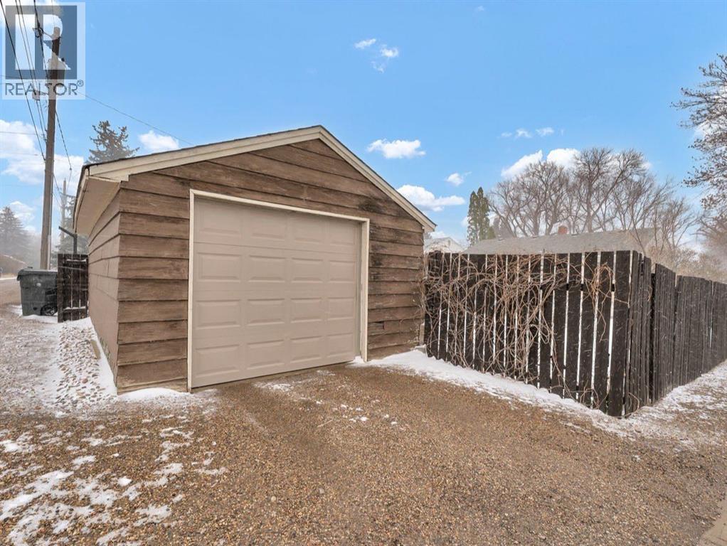 76 12 Street Sw, Medicine Hat, Alberta  T1A 4T3 - Photo 40 - A2305143