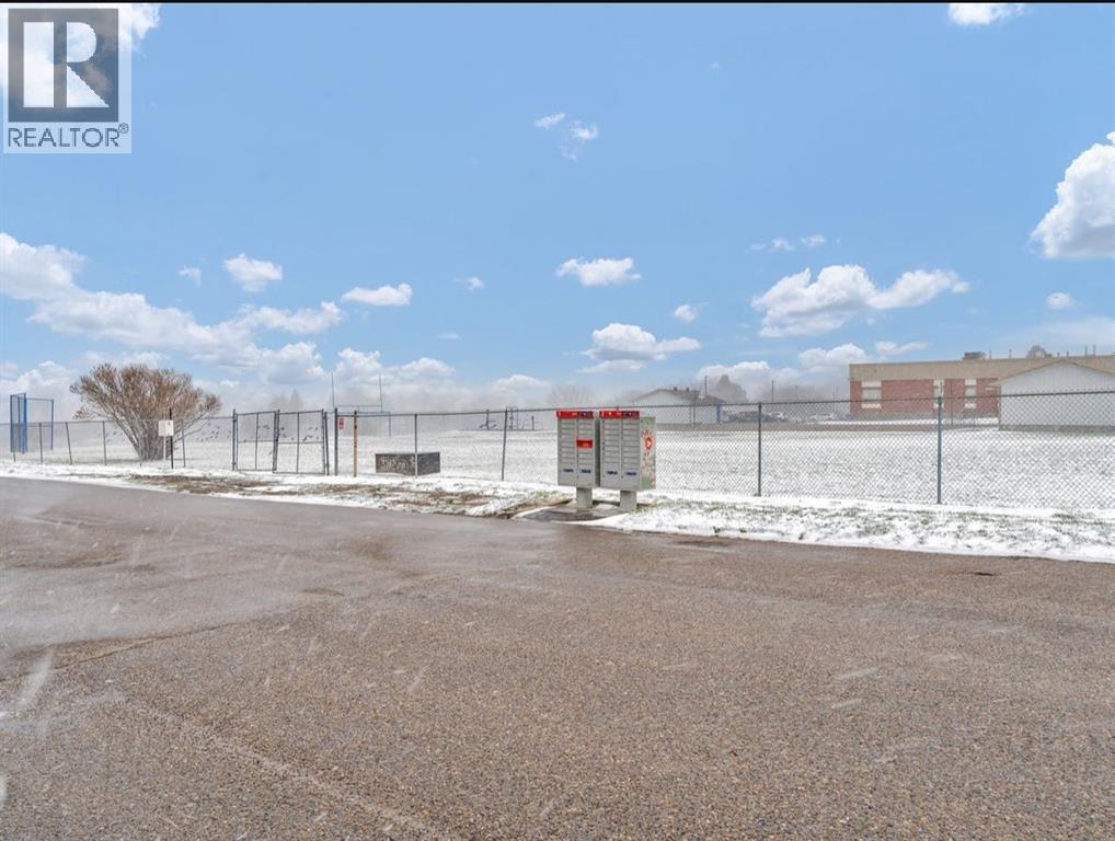 76 12 Street Sw, Medicine Hat, Alberta  T1A 4T3 - Photo 48 - A2305143