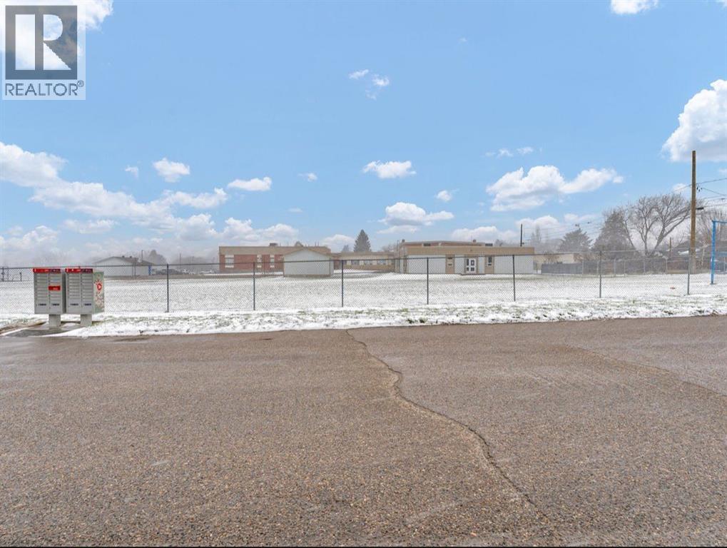 76 12 Street Sw, Medicine Hat, Alberta  T1A 4T3 - Photo 47 - A2305143