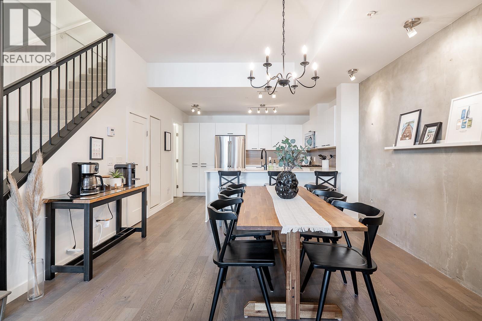 2751 Spring Street, Port Moody, British Columbia  V3H 0H3 - Photo 5 - R3098227