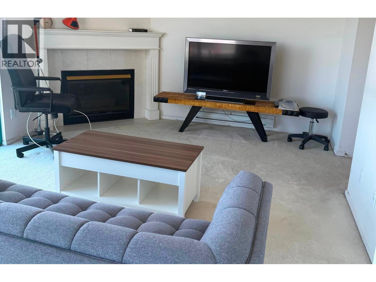 903 8280 Westminster Highway, Richmond, British Columbia  V6X 3W3 - Photo 2 - R3115245