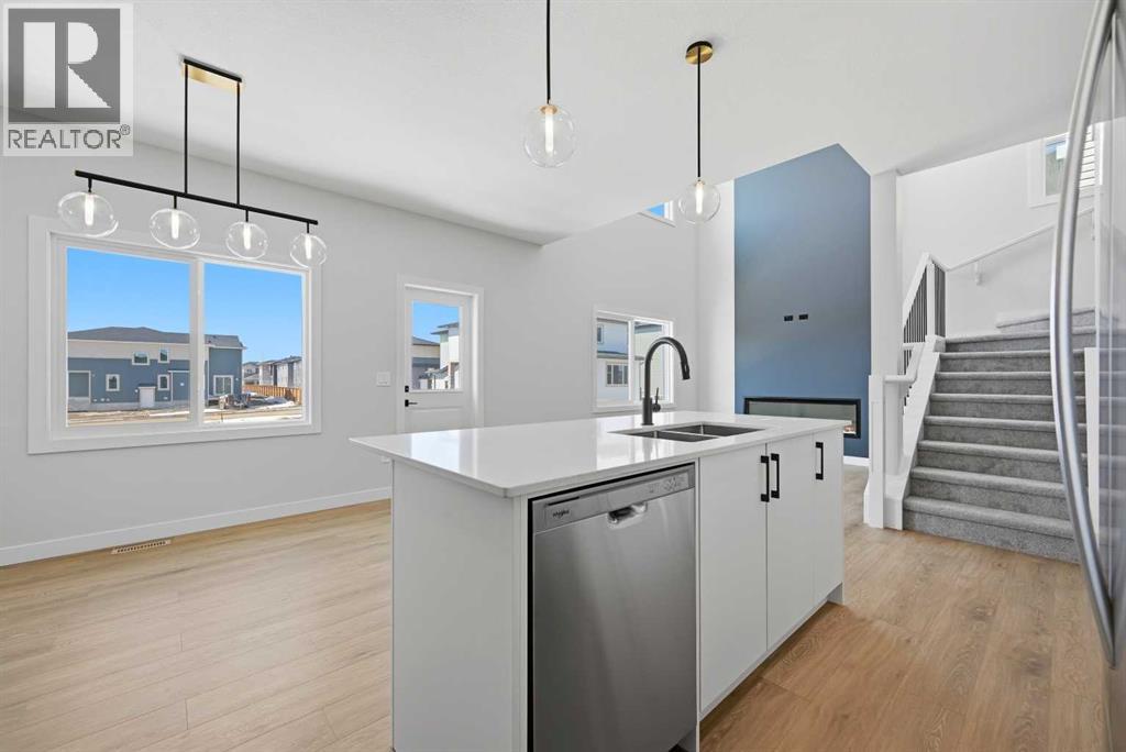 30 Waterford Mews, Chestermere, Alberta  T1X 3B4 - Photo 14 - A2305577