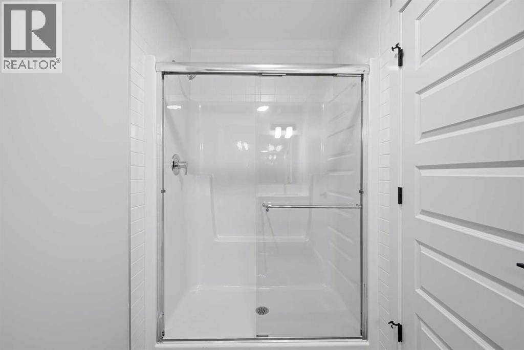 30 Waterford Mews, Chestermere, Alberta  T1X 3B4 - Photo 35 - A2305577