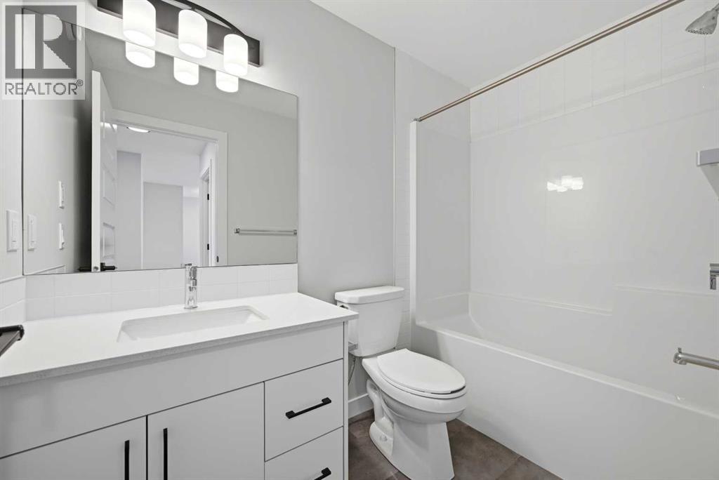 30 Waterford Mews, Chestermere, Alberta  T1X 3B4 - Photo 41 - A2305577