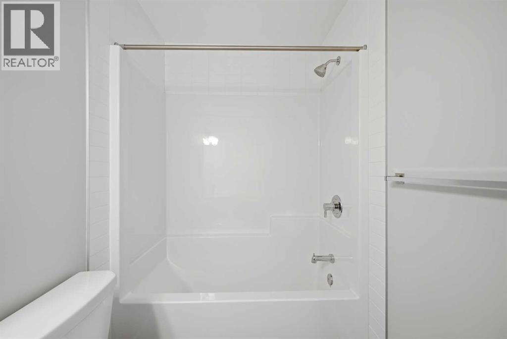 30 Waterford Mews, Chestermere, Alberta  T1X 3B4 - Photo 42 - A2305577