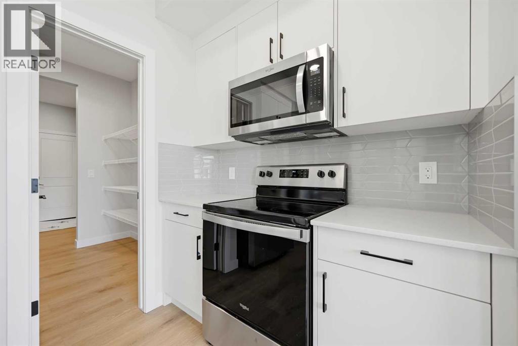 30 Waterford Mews, Chestermere, Alberta  T1X 3B4 - Photo 13 - A2305577