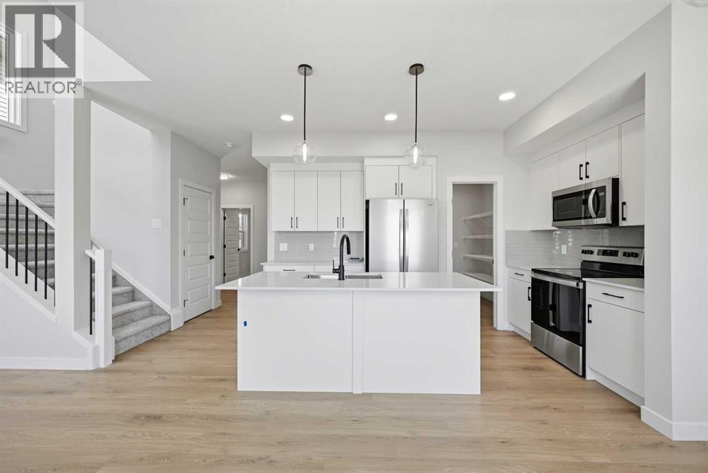 30 Waterford Mews, Chestermere, Alberta  T1X 3B4 - Photo 12 - A2305577