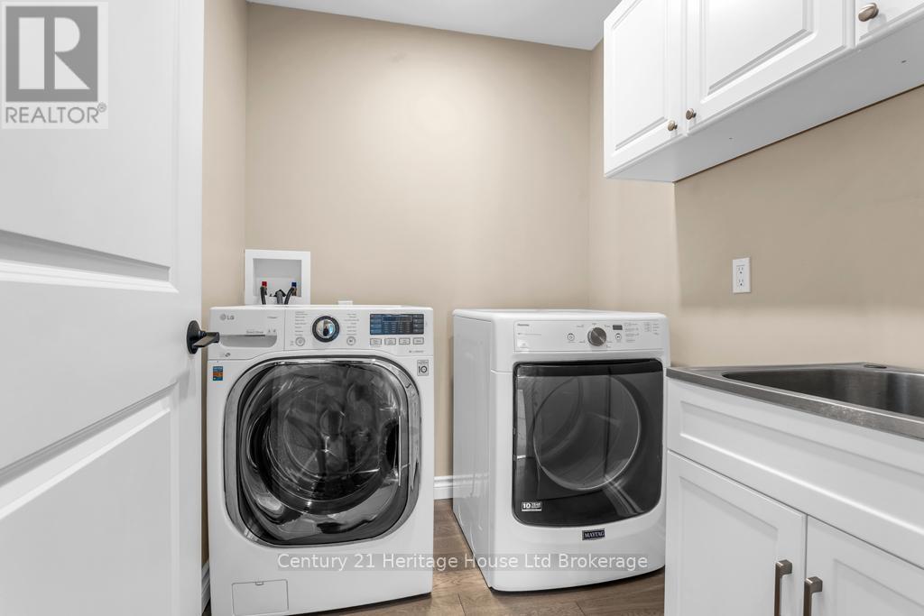 25 Baker Street, Norfolk, Ontario  N0E 2A0 - Photo 11 - X13050834