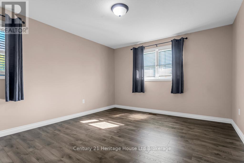 25 Baker Street, Norfolk, Ontario  N0E 2A0 - Photo 13 - X13050834