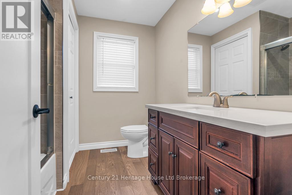 25 Baker Street, Norfolk, Ontario  N0E 2A0 - Photo 14 - X13050834