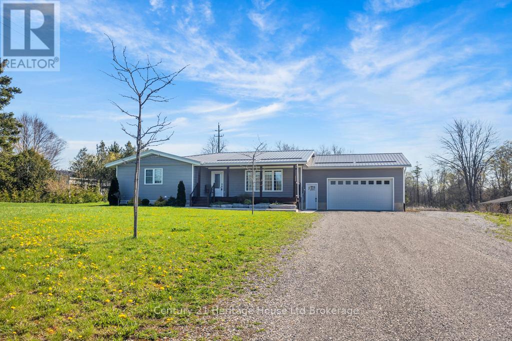 25 Baker Street, Norfolk, Ontario  N0E 2A0 - Photo 2 - X13050834