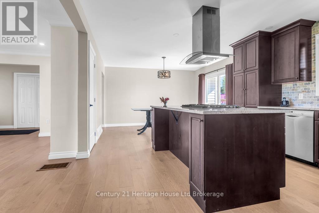 25 Baker Street, Norfolk, Ontario  N0E 2A0 - Photo 21 - X13050834