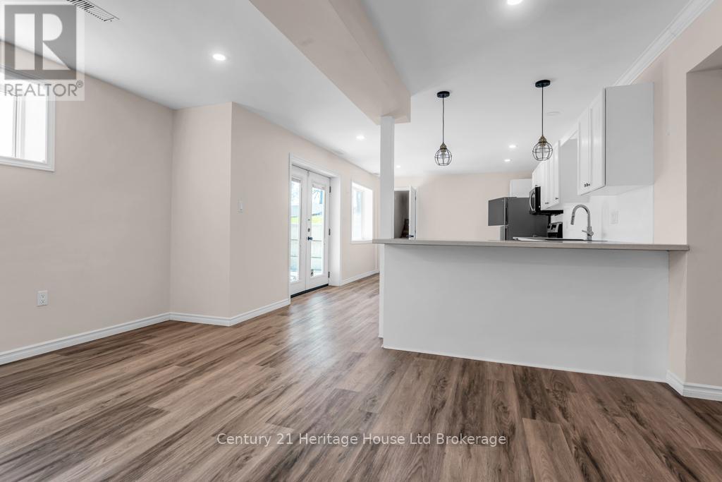 25 Baker Street, Norfolk, Ontario  N0E 2A0 - Photo 26 - X13050834